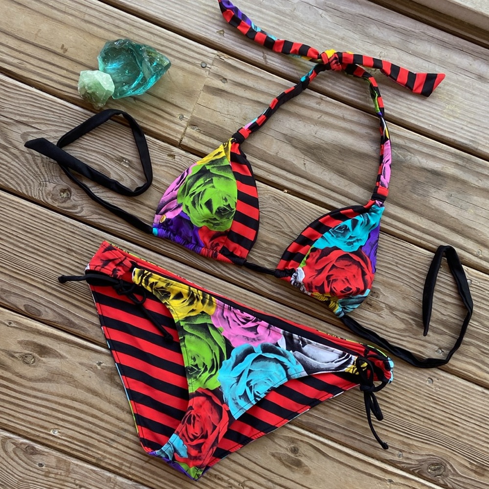 {Volcom} Waroses Triangle Halter & Reversible Bot… - image 1